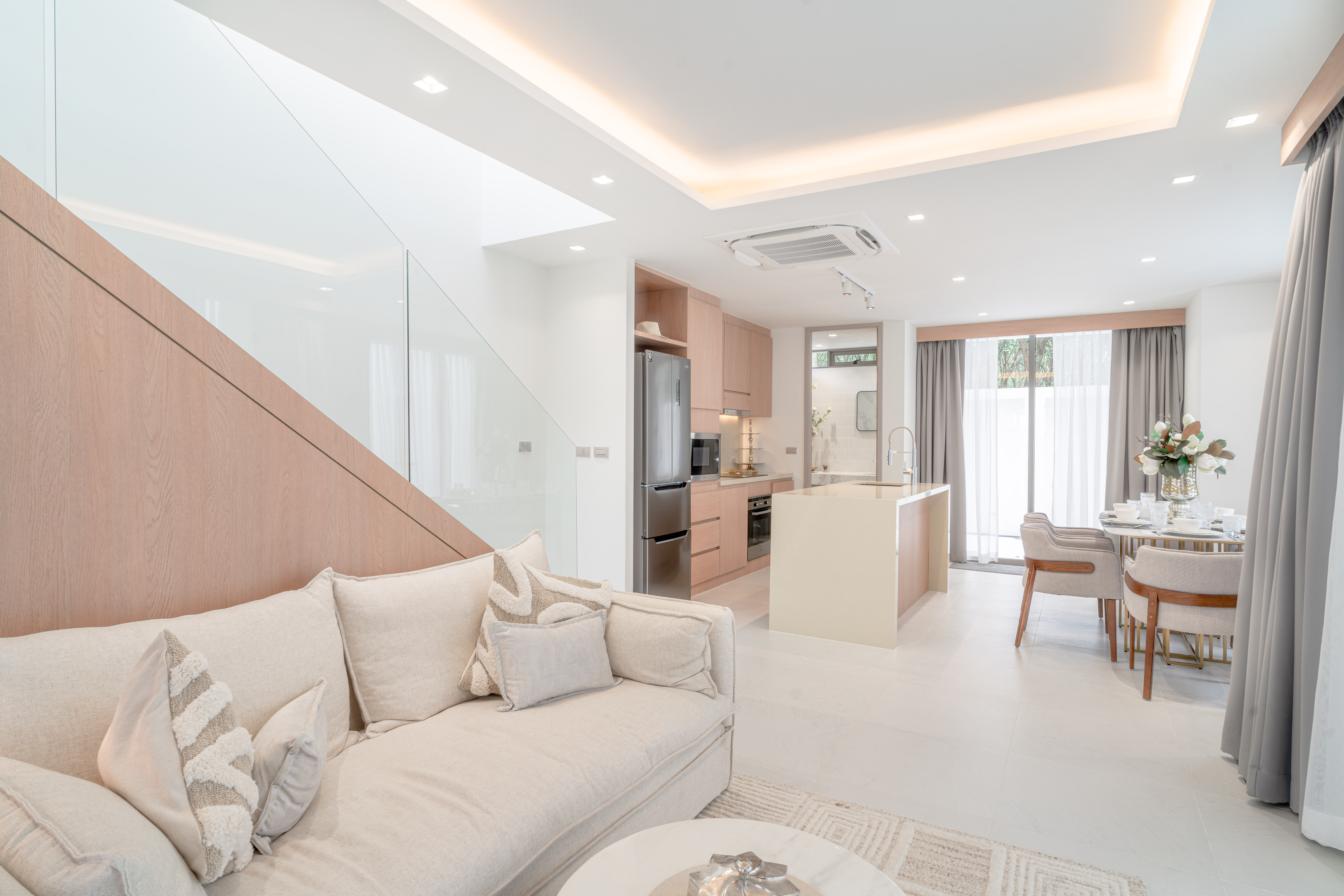 Luxury Living in Bangtao image