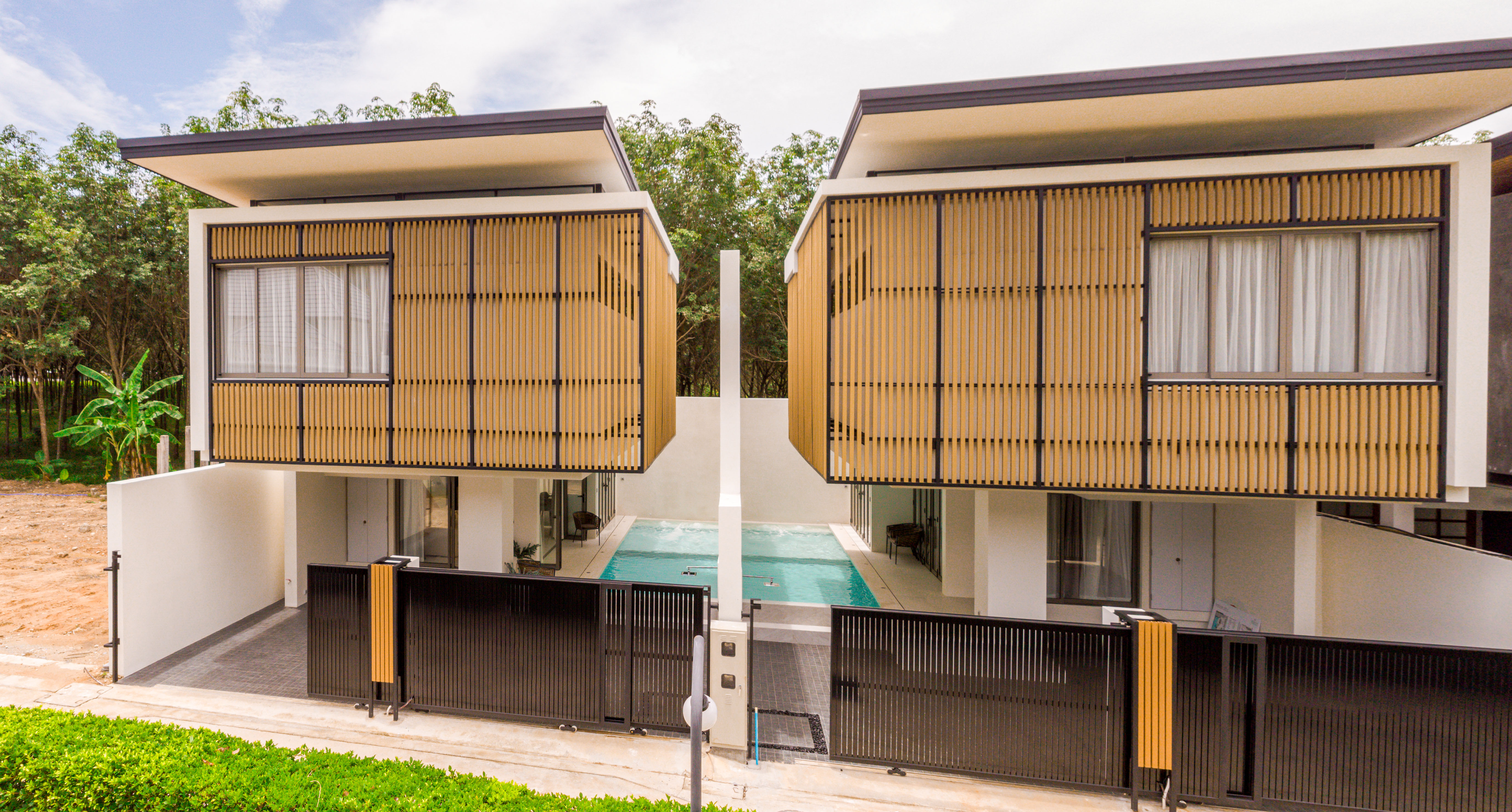 Luxury Living in Bangtao image