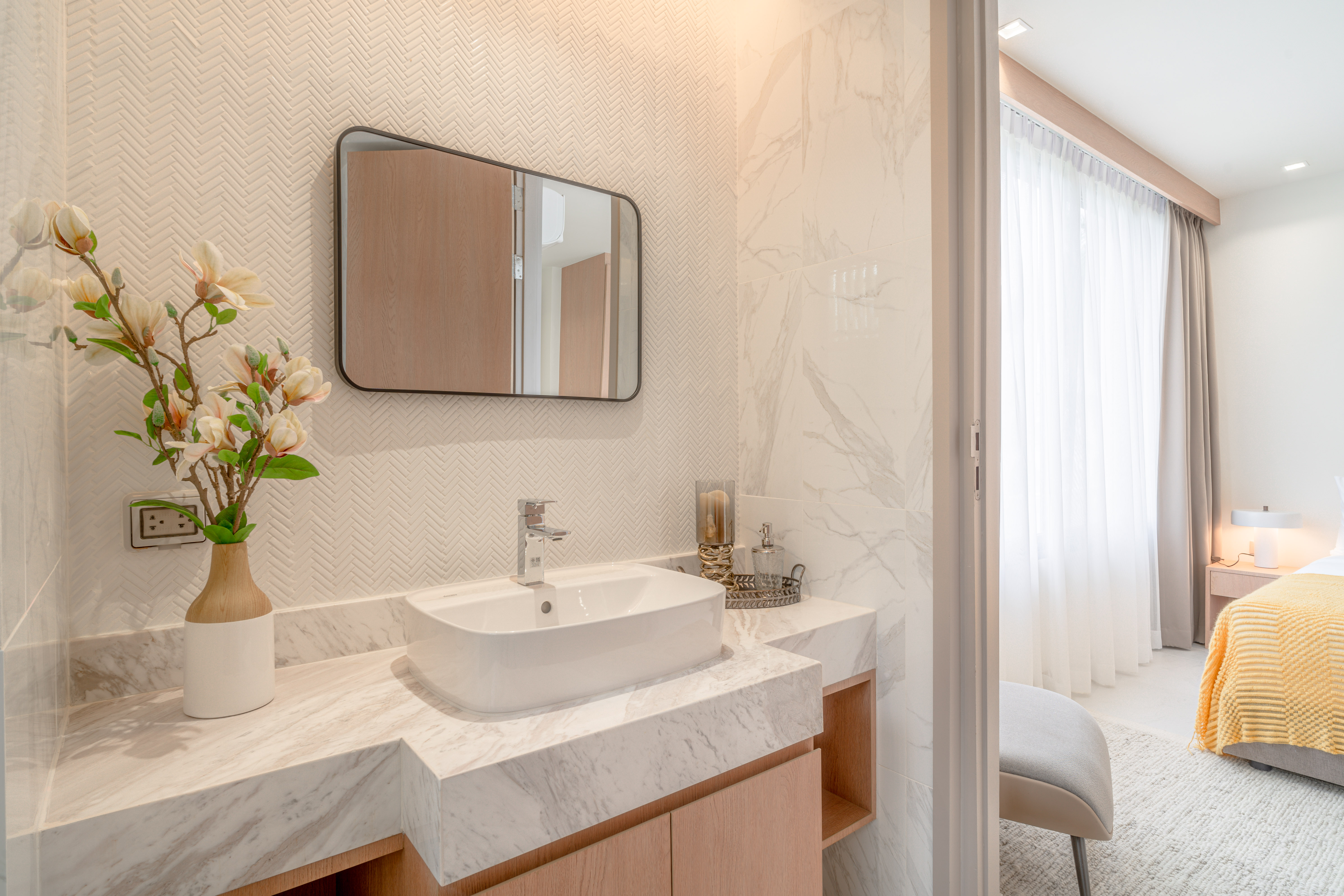 Luxury Living in Bangtao image