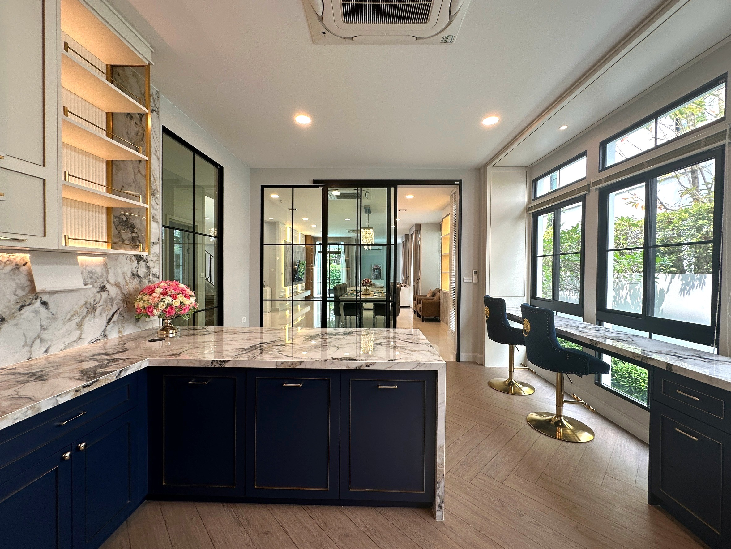 Nantawan Rama 9 - New Krungthep Kreetha image