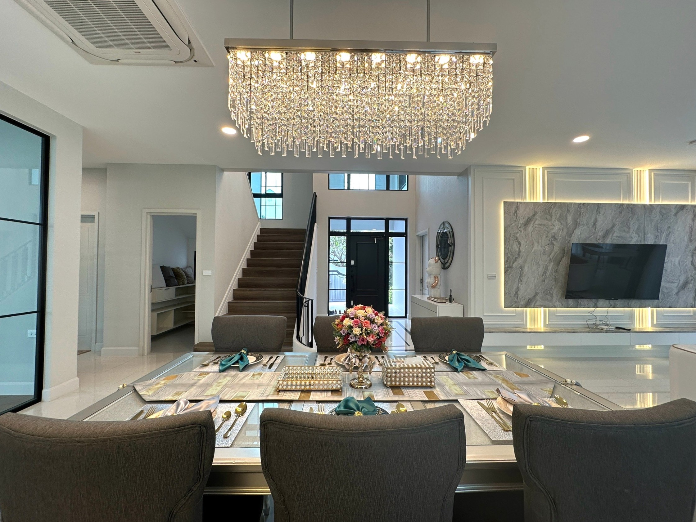 Nantawan Rama 9 - New Krungthep Kreetha image