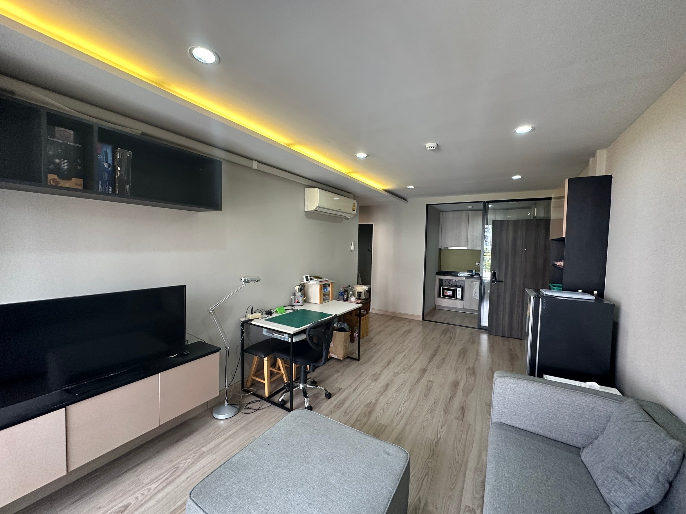 The Unique Ratchada 19 image