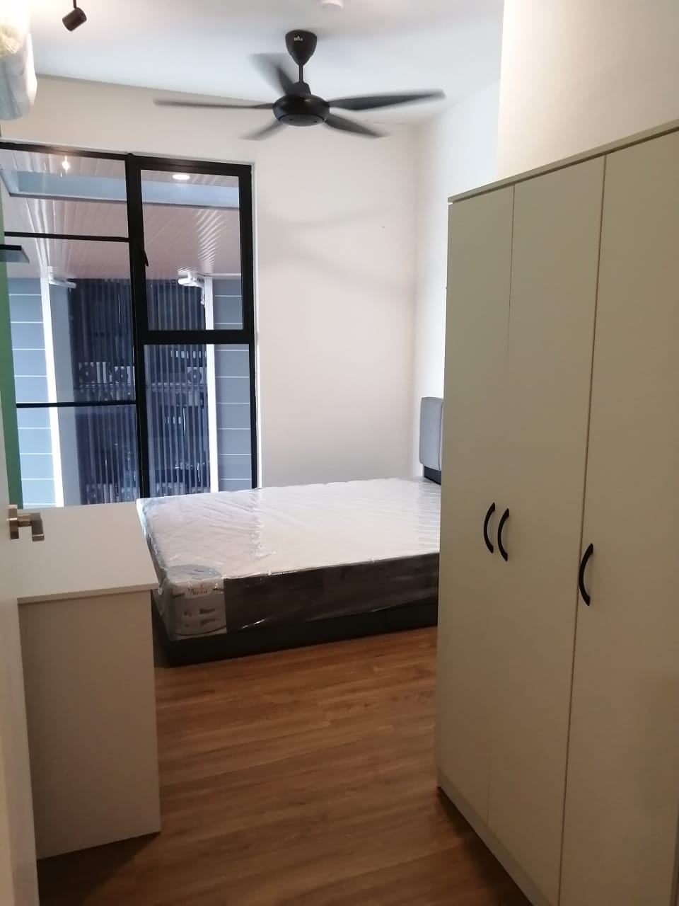 AraTre' Residences image