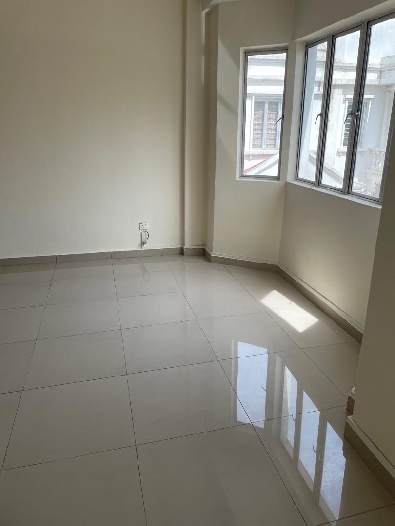 summerset close image