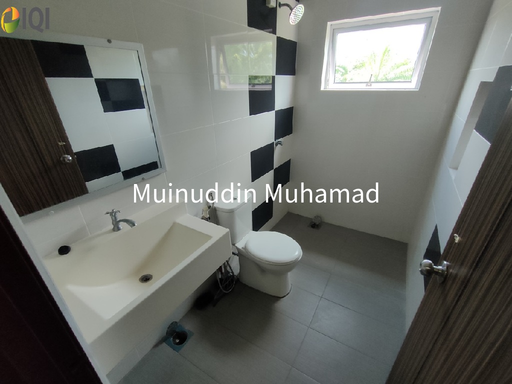 TAMAN MELINTANG UTAMA image