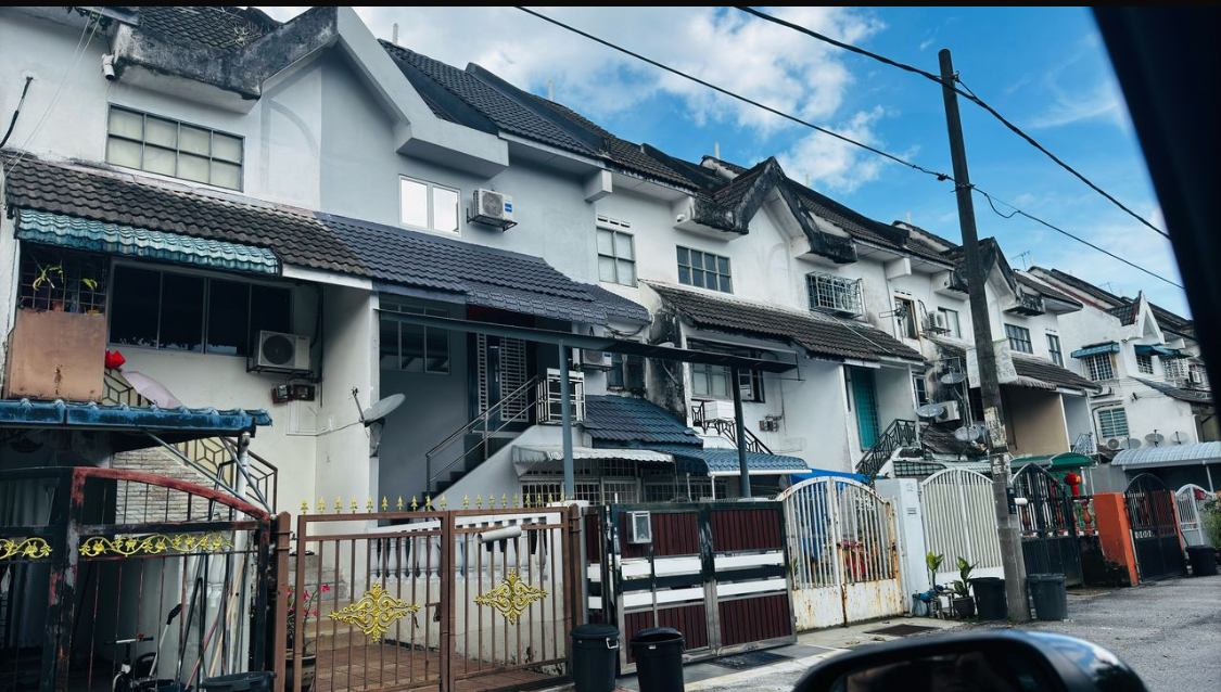 Taman Lembah Maju image