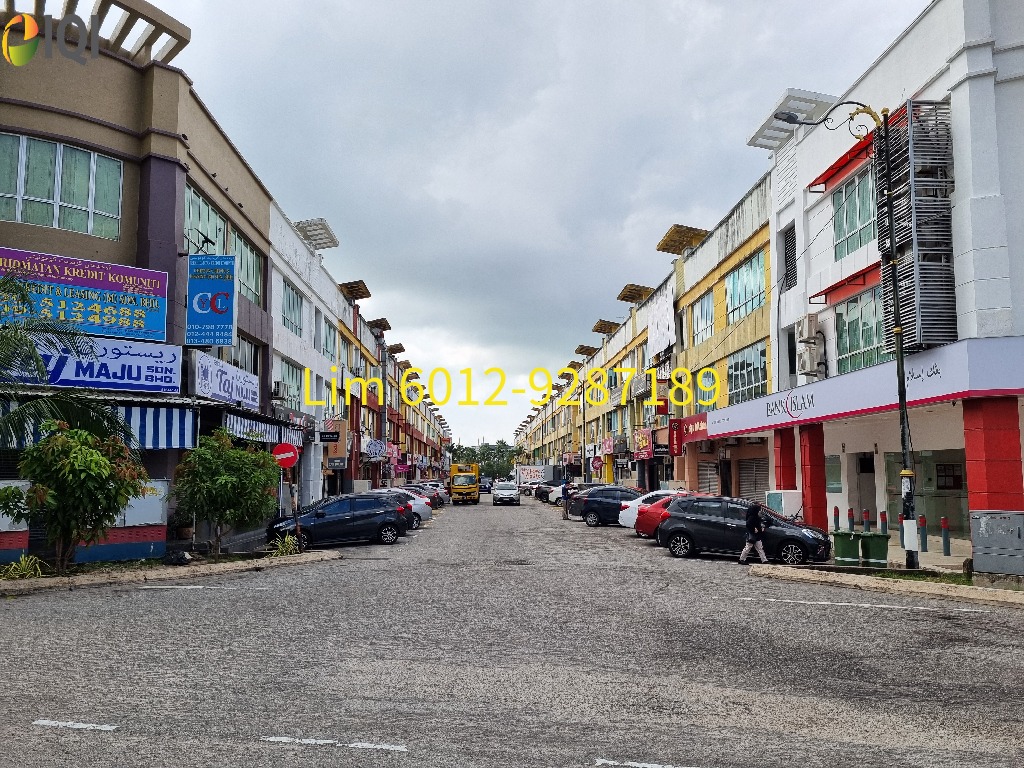 Ground floor of 3 Storey Shop with Strata Title Kuantan Town Center. image