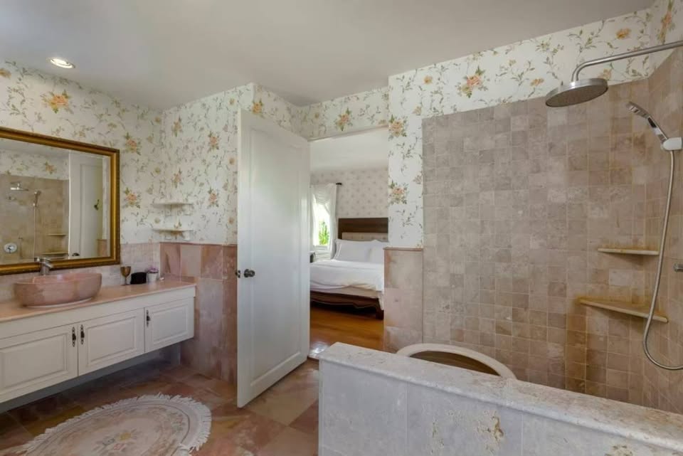 Luxury Villa for in Layan, Phuket  image