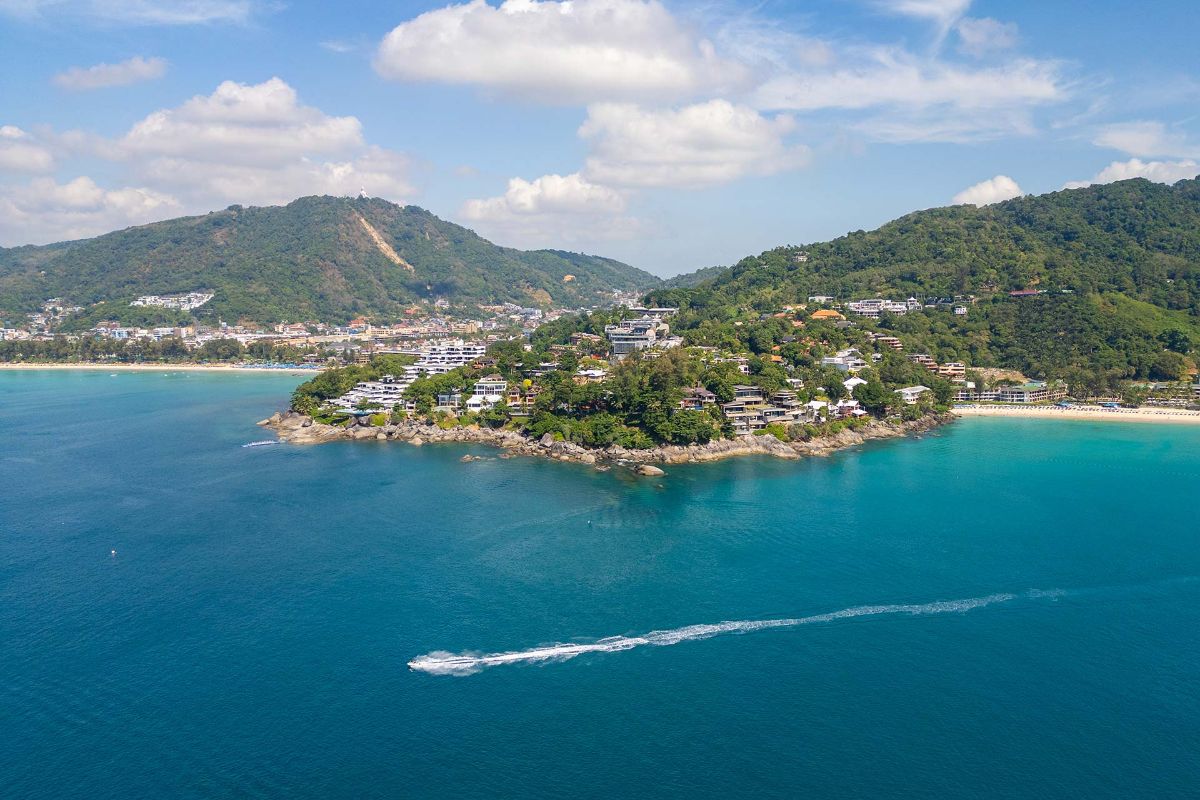 Oceanfront Luxury Super Villa in Kata image