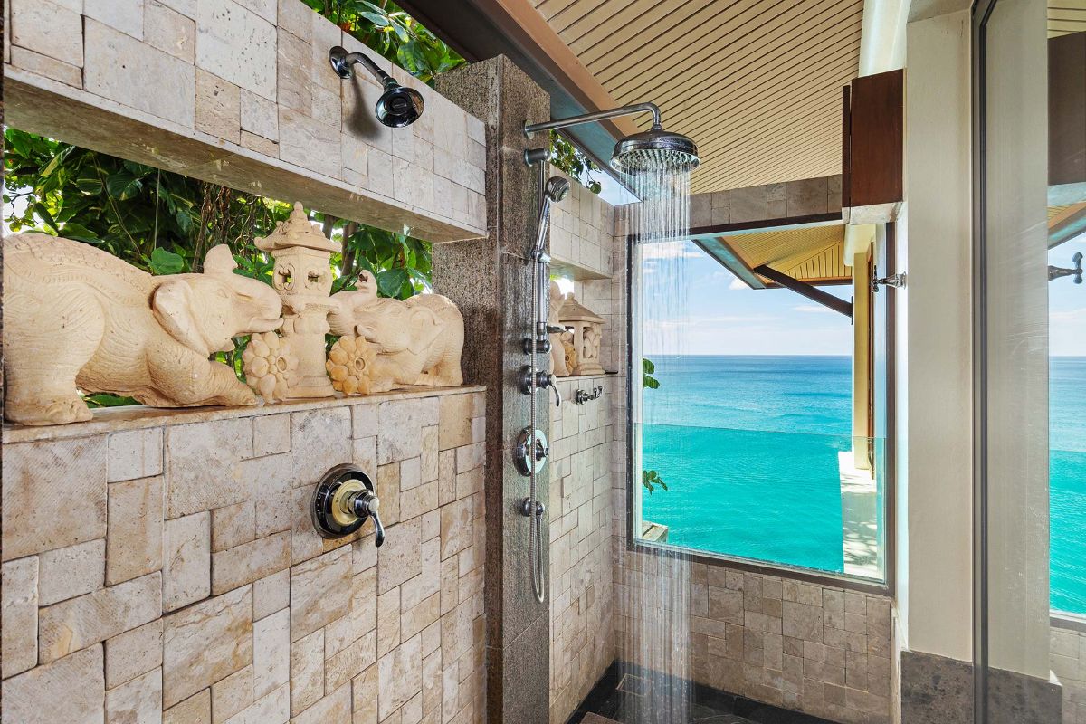 Oceanfront Luxury Super Villa in Kata image