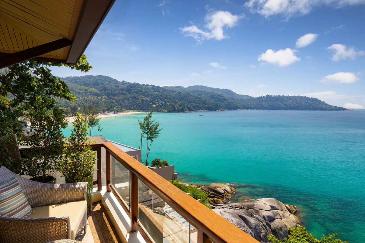 Oceanfront Luxury Super Villa in Kata image