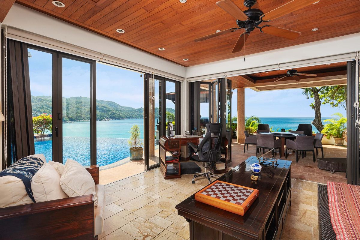 Oceanfront Luxury Super Villa in Kata image