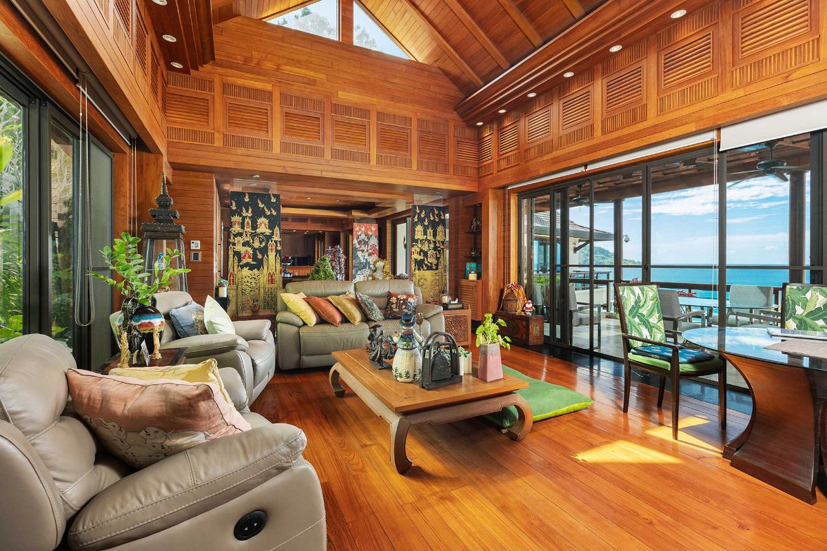 Oceanfront Luxury Super Villa in Kata image