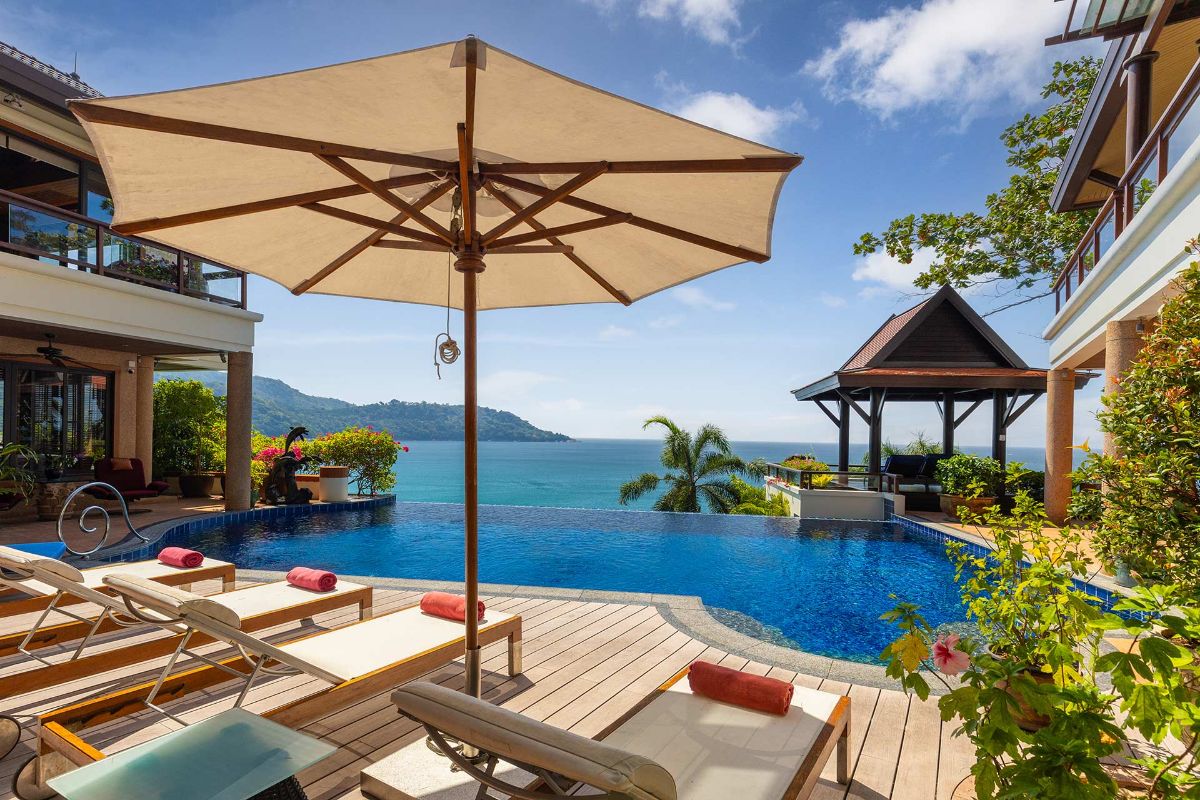 Oceanfront Luxury Super Villa in Kata image