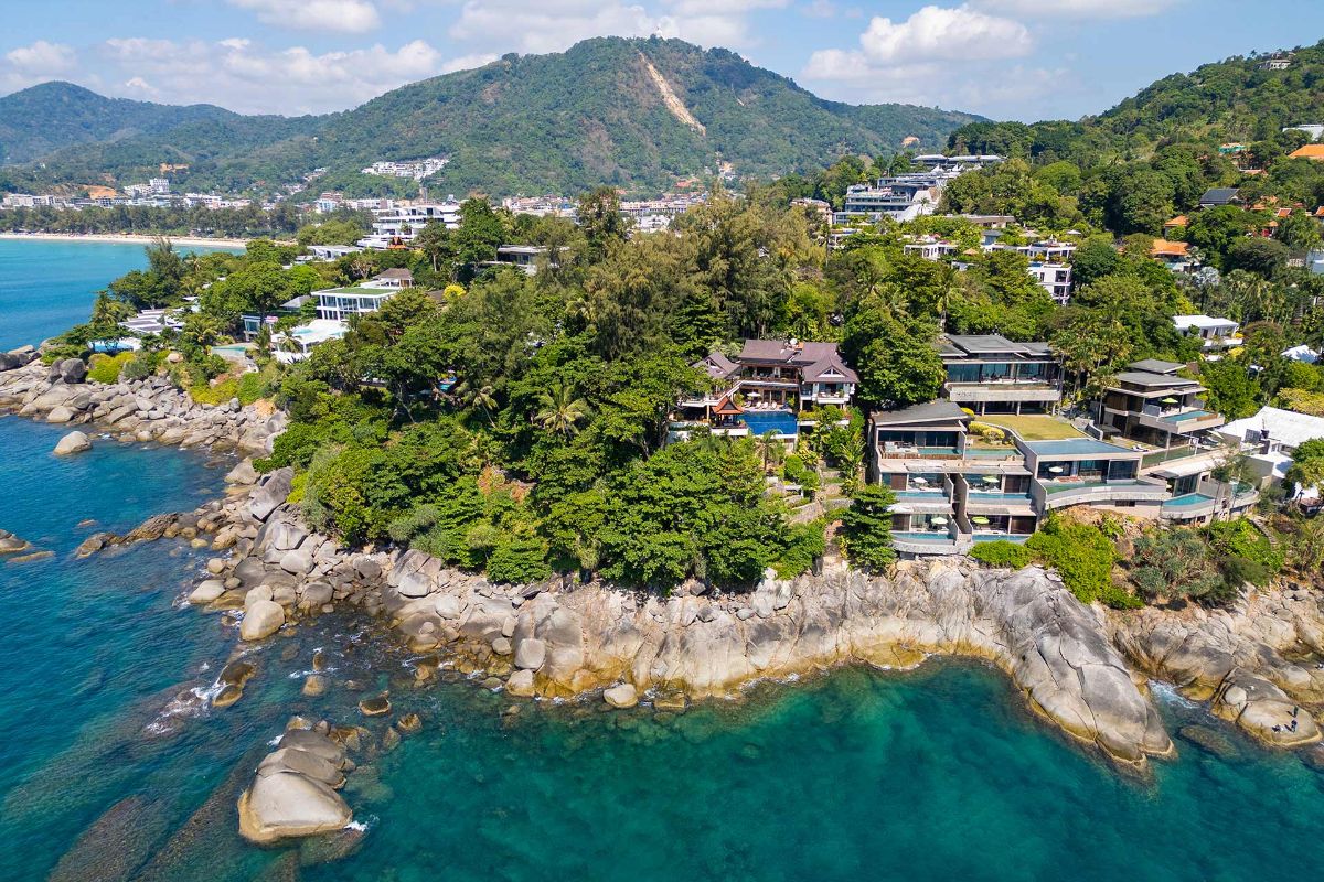 Oceanfront Luxury Super Villa in Kata image