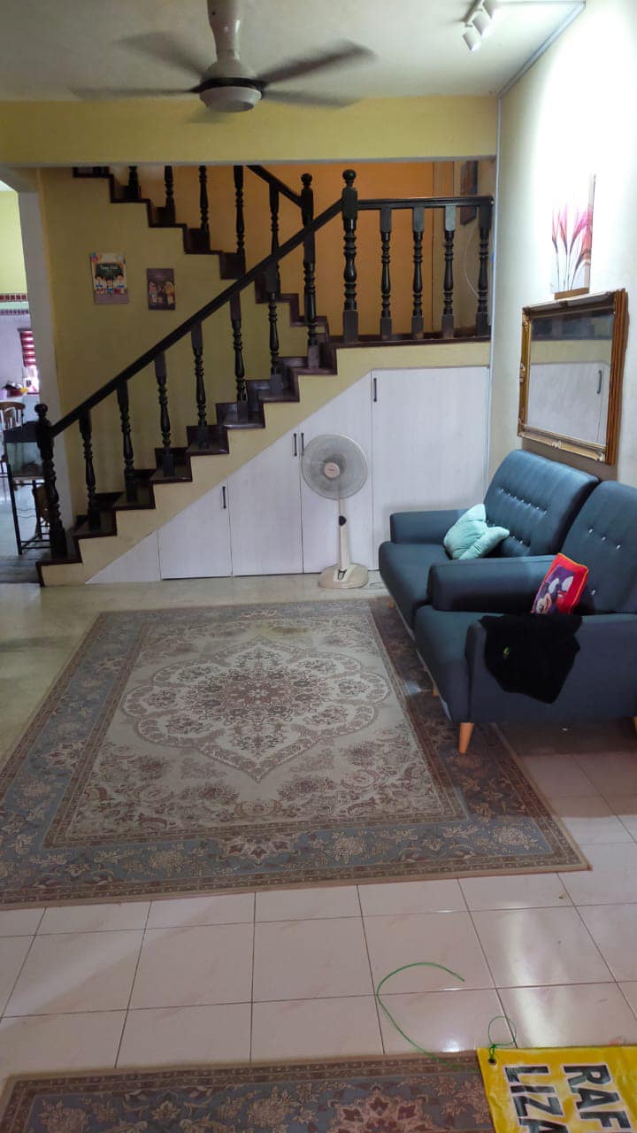 Fully Renovated Double Storey House For sales at Gunung Rapat Pekan Razaki image