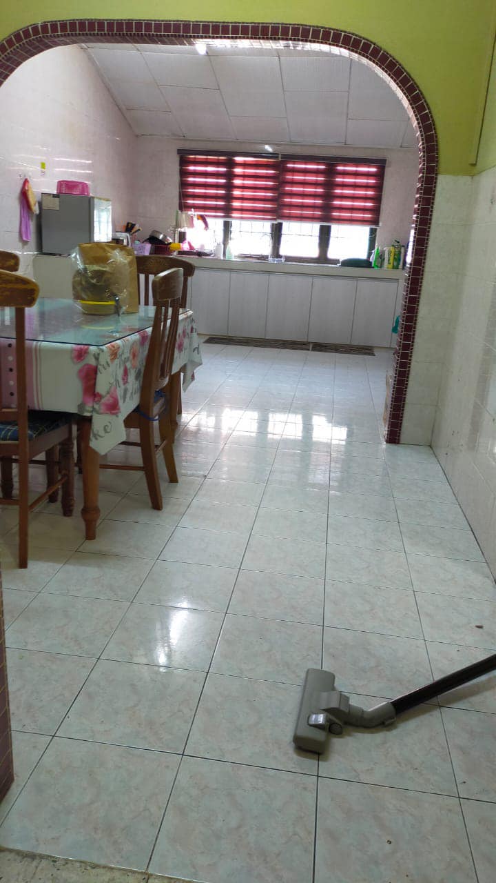 Fully Renovated Double Storey House For sales at Gunung Rapat Pekan Razaki image