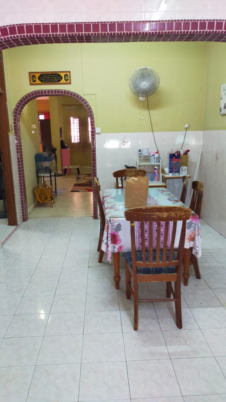 Fully Renovated Double Storey House For sales at Gunung Rapat Pekan Razaki image