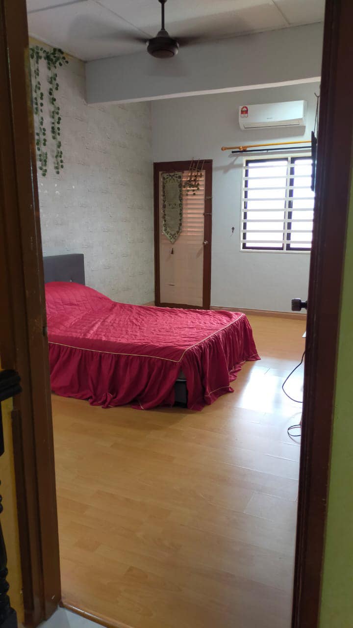 Fully Renovated Double Storey House For sales at Gunung Rapat Pekan Razaki image