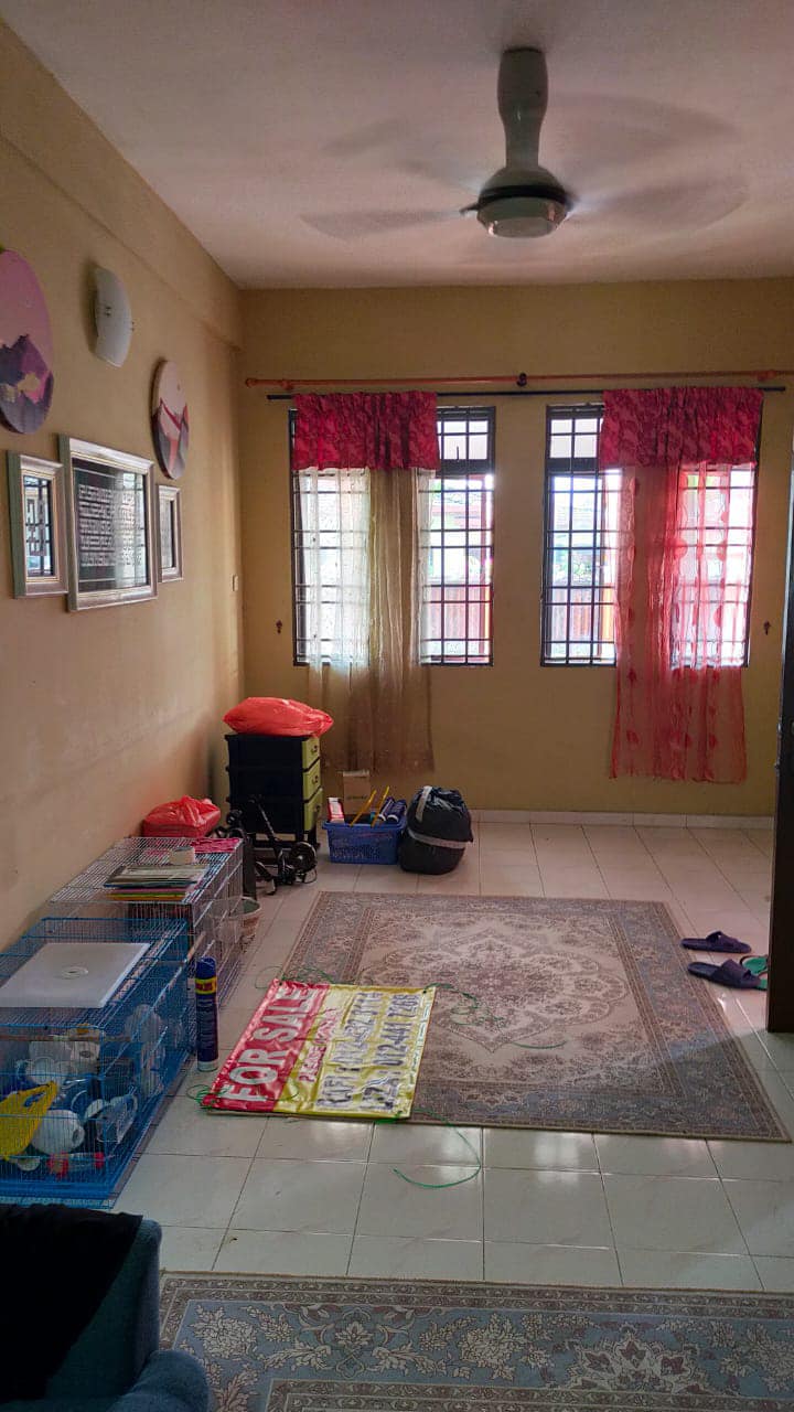 Fully Renovated Double Storey House For sales at Gunung Rapat Pekan Razaki image