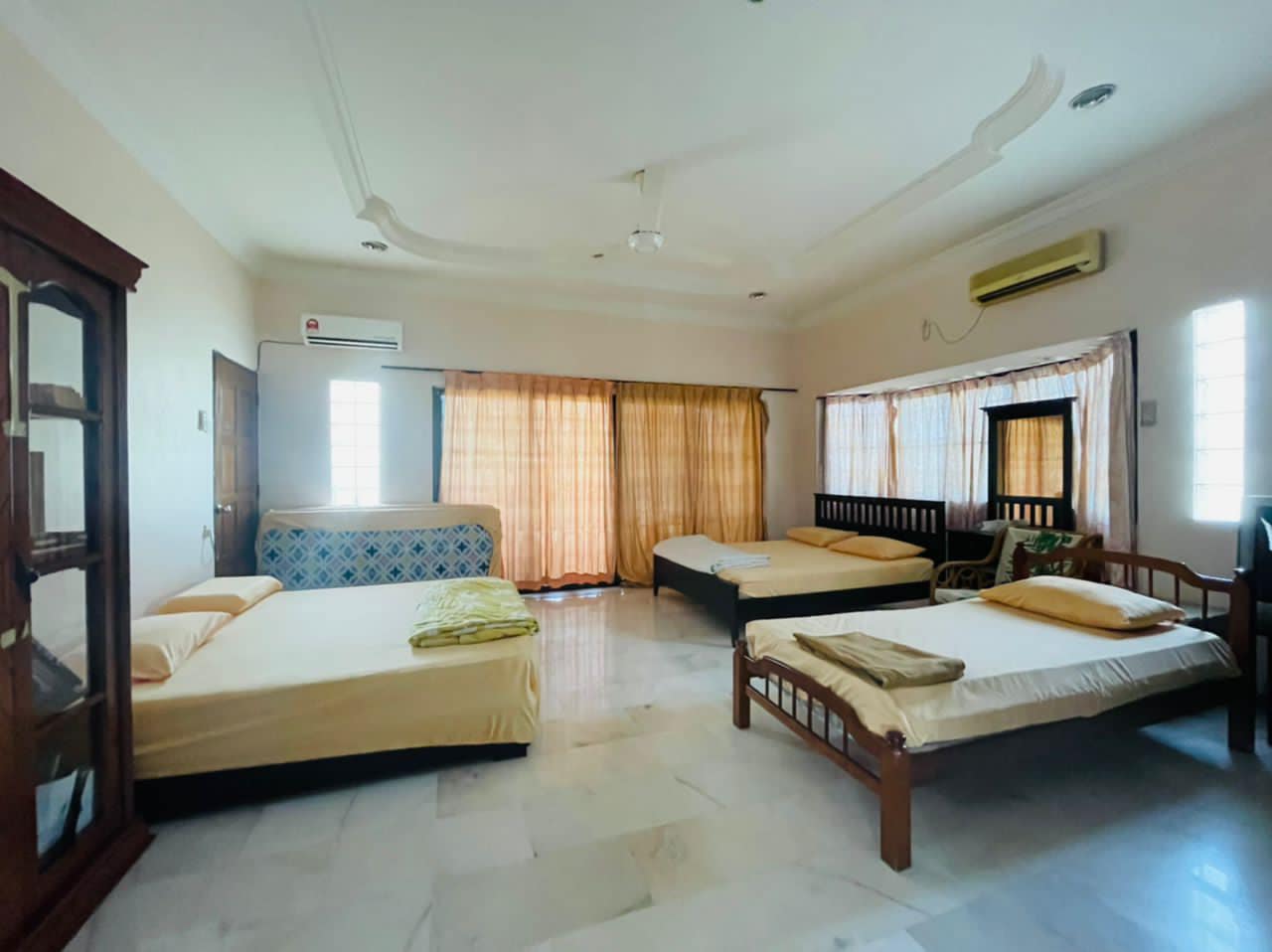 Sri Ampang Double Storey Big Bungalow Partially Furnished For Sales image