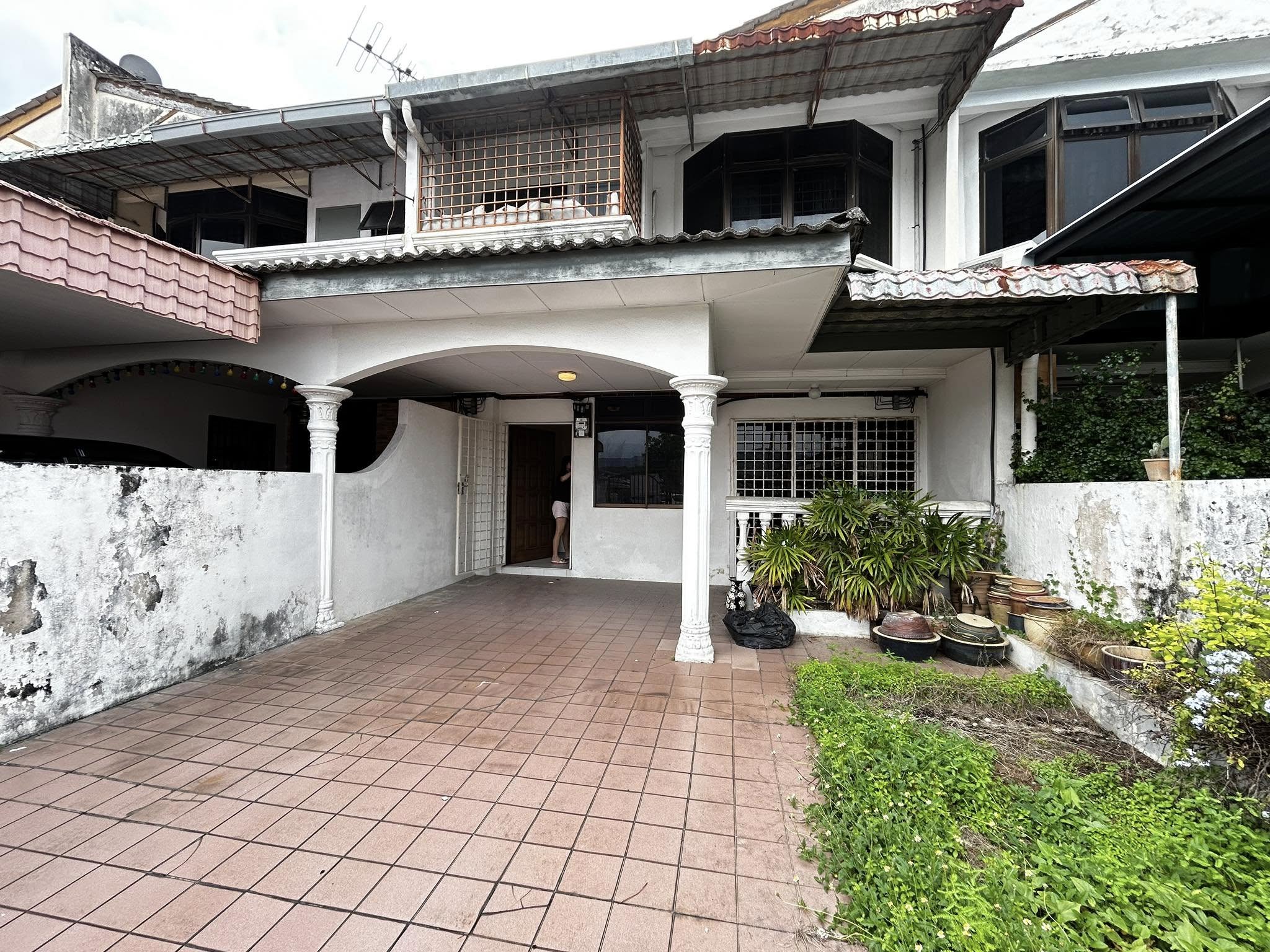 Gunung Rapat Double Storey House For Sales image