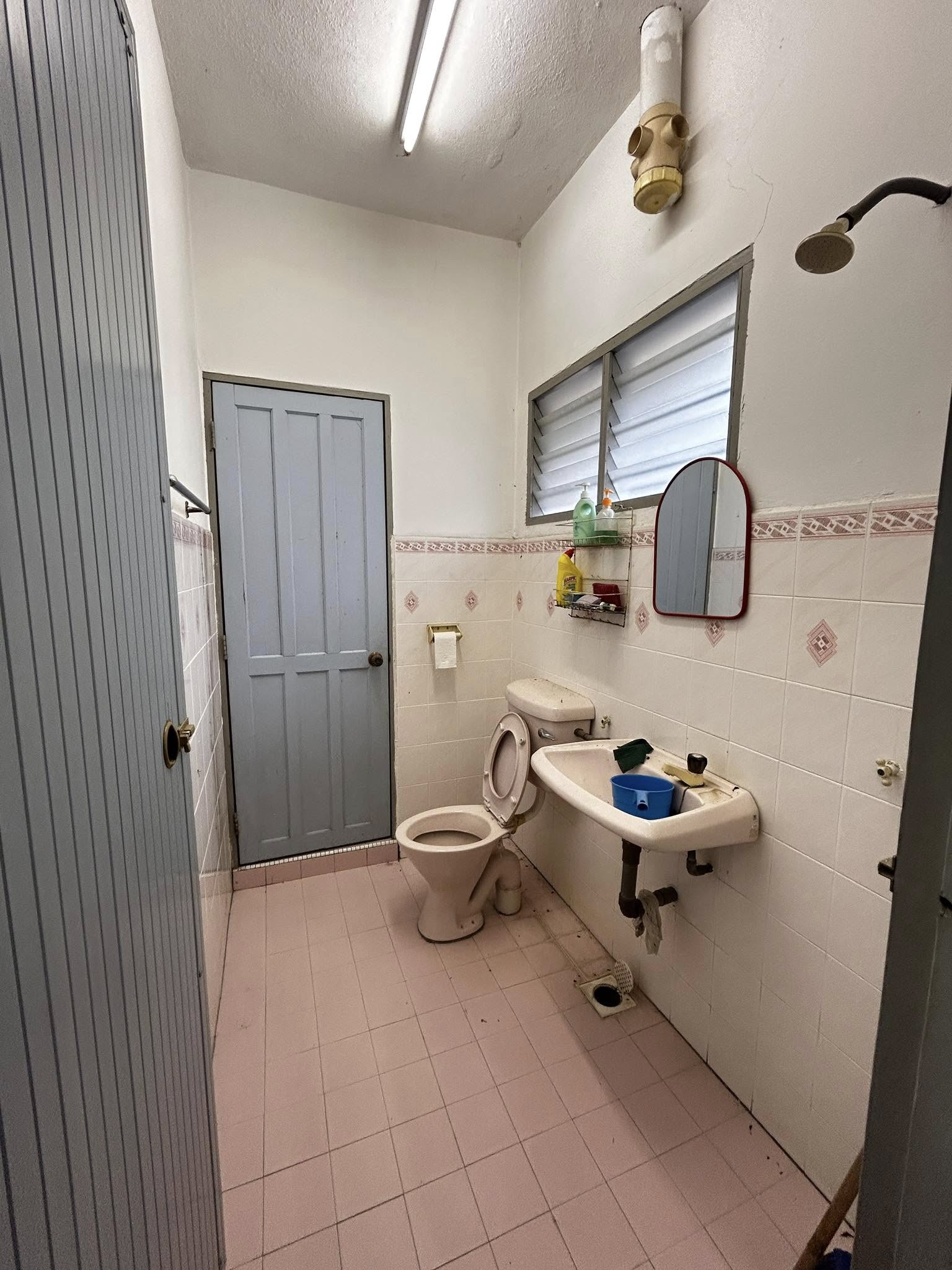 Gunung Rapat Double Storey House For Sales image