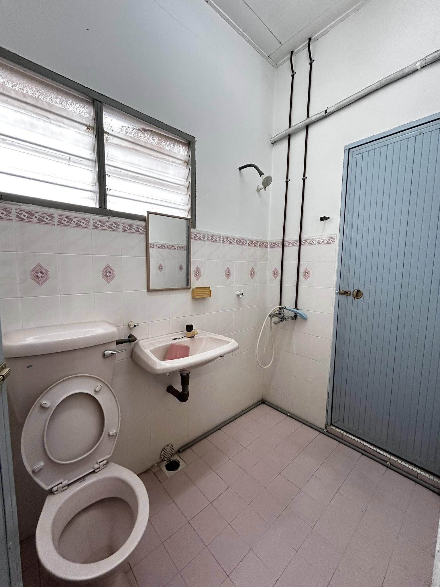 Gunung Rapat Double Storey House For Sales image