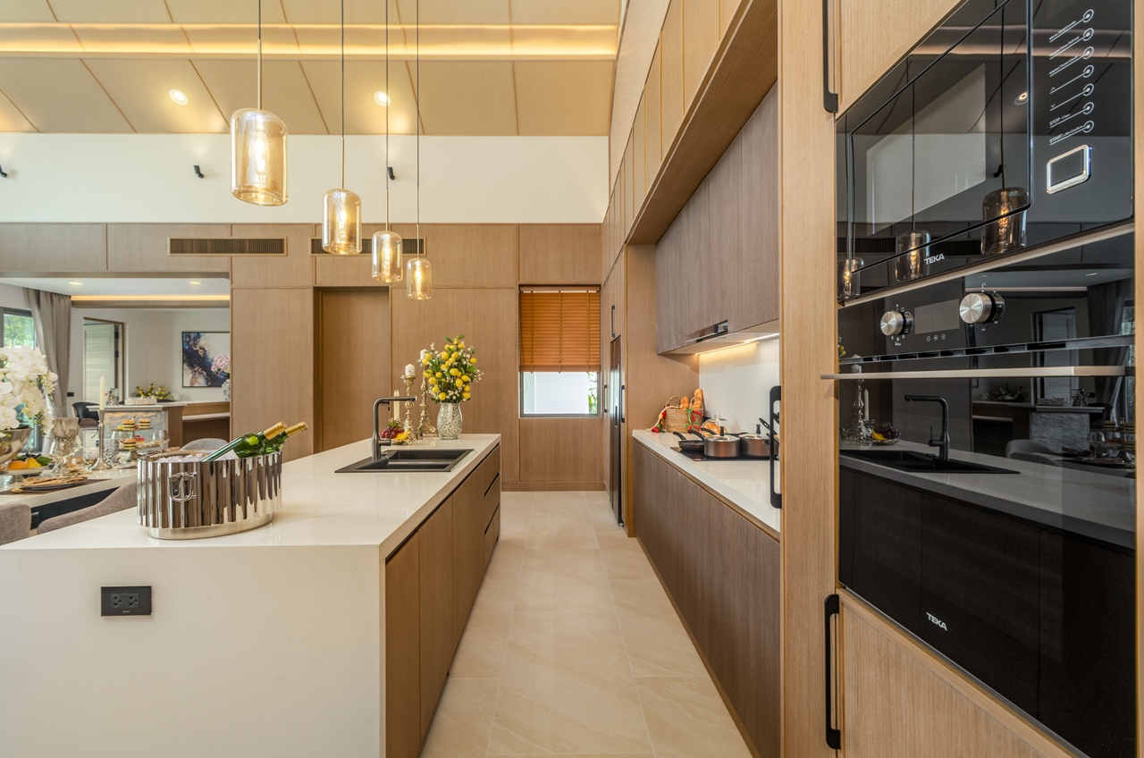  Erawana Grand Villa – Layan, Phuket image