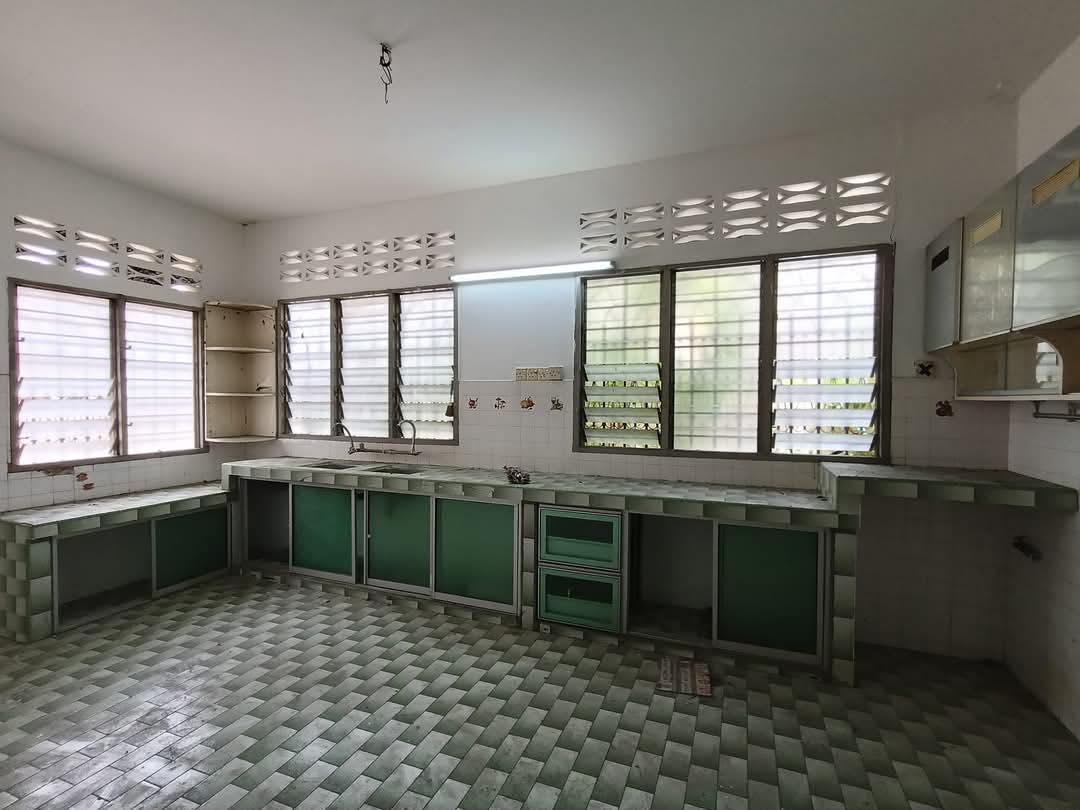 Pasir Pinji Taman Melor Double Storey Semi D For Sales image