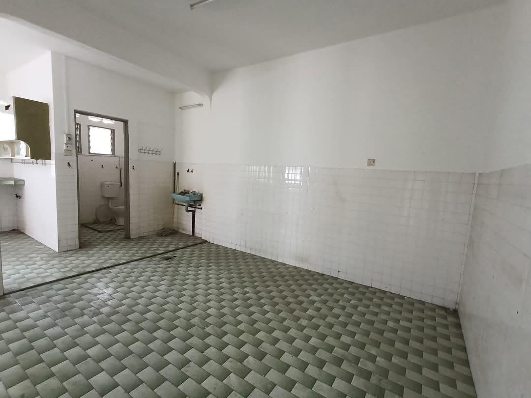 Pasir Pinji Taman Melor Double Storey Semi D For Sales image