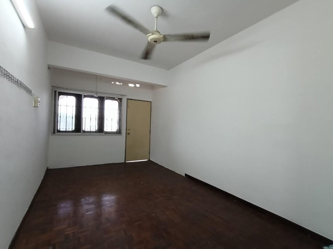 Pasir Pinji Taman Melor Double Storey Semi D For Sales image