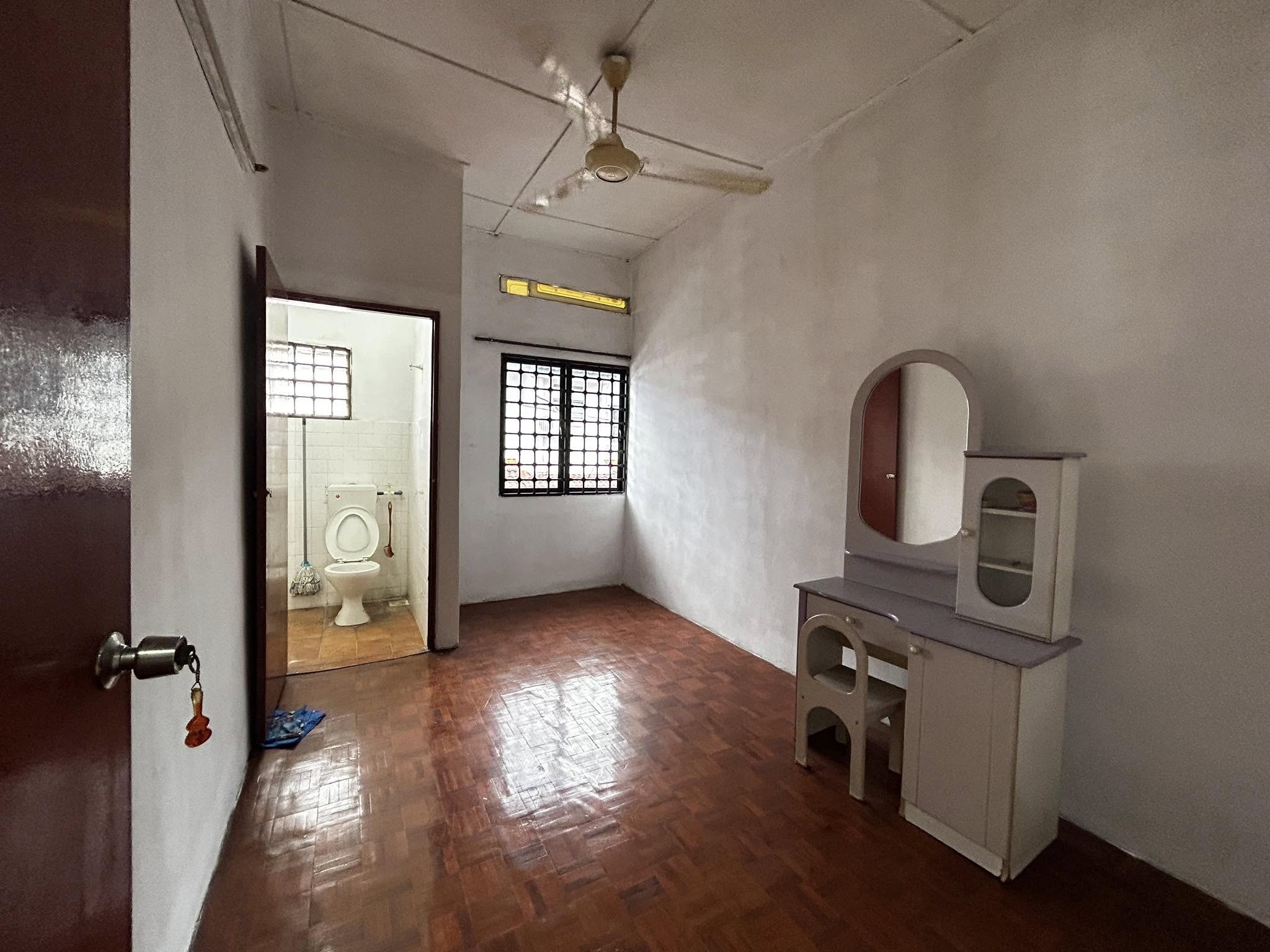 Menglembu Falim Taman Mas Double Storey House For Sales image