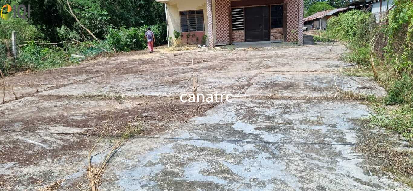  FREEHOLD Huge Land & Bungalow Facing Main Road Pokok Mangga Melaka for Sale image