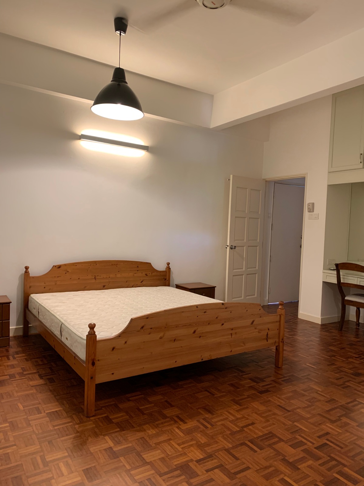 Sri Puteri (Earls Court), Ukay Perdana image