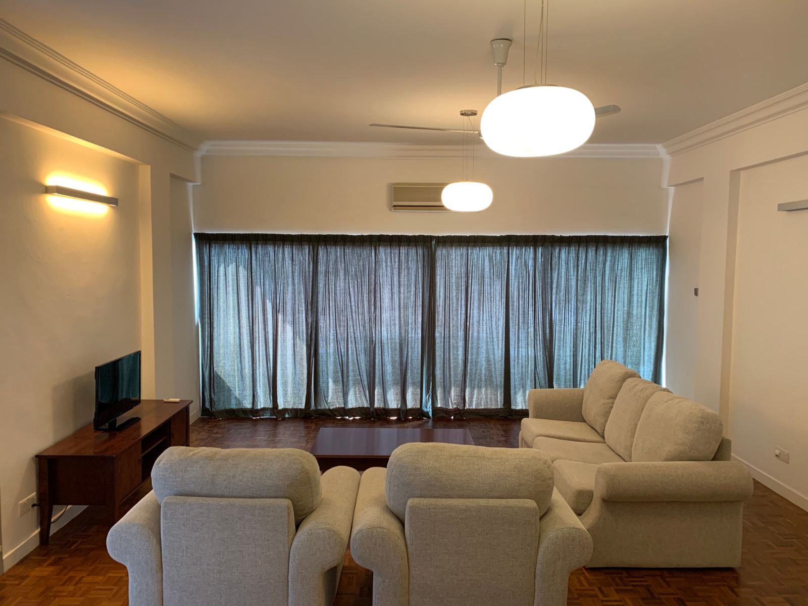 Sri Puteri (Earls Court), Ukay Perdana image