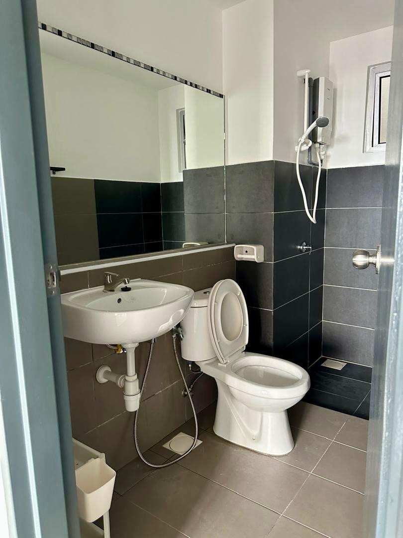 Lanai Residences image