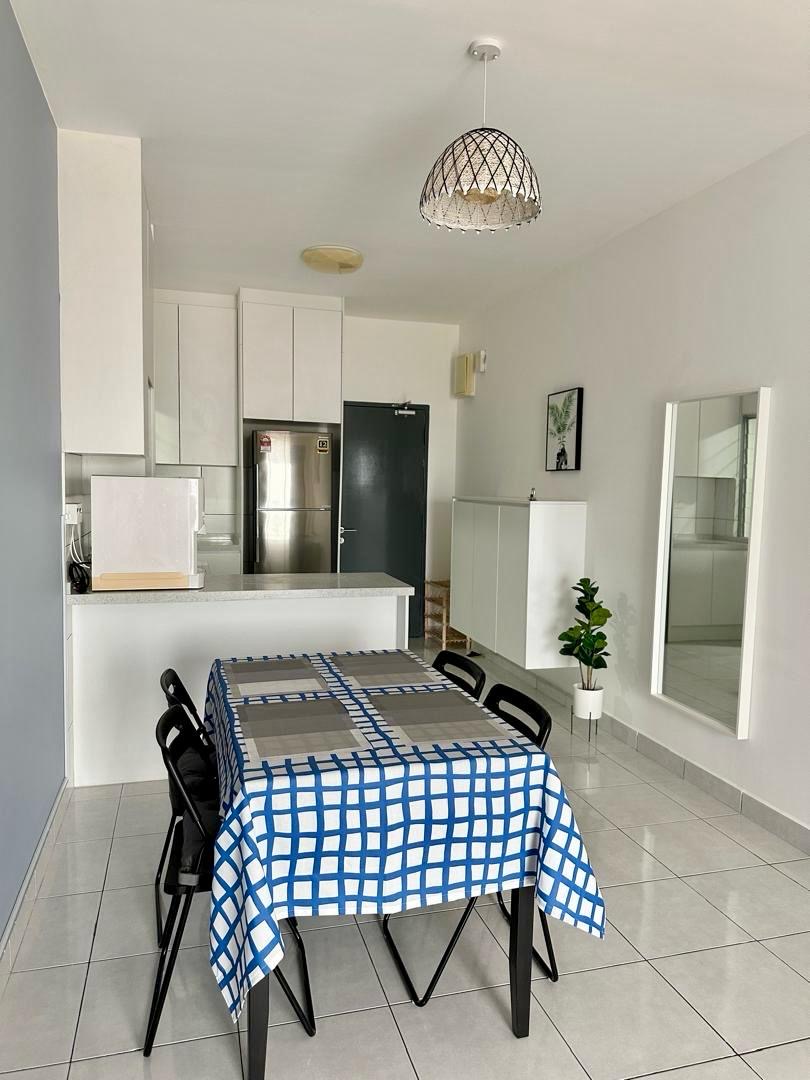 Lanai Residences image