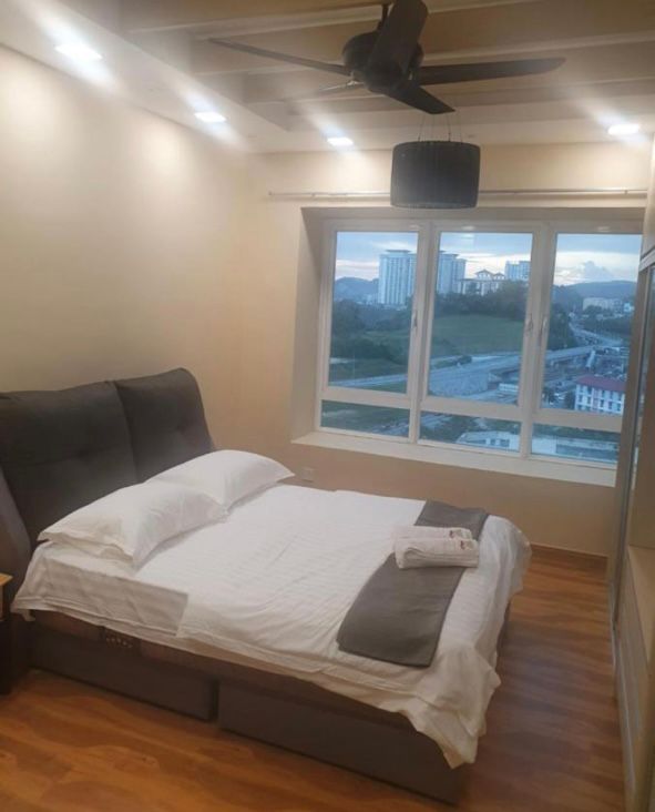 Saville Residence image