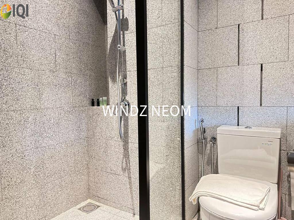 Scarletz Suites image