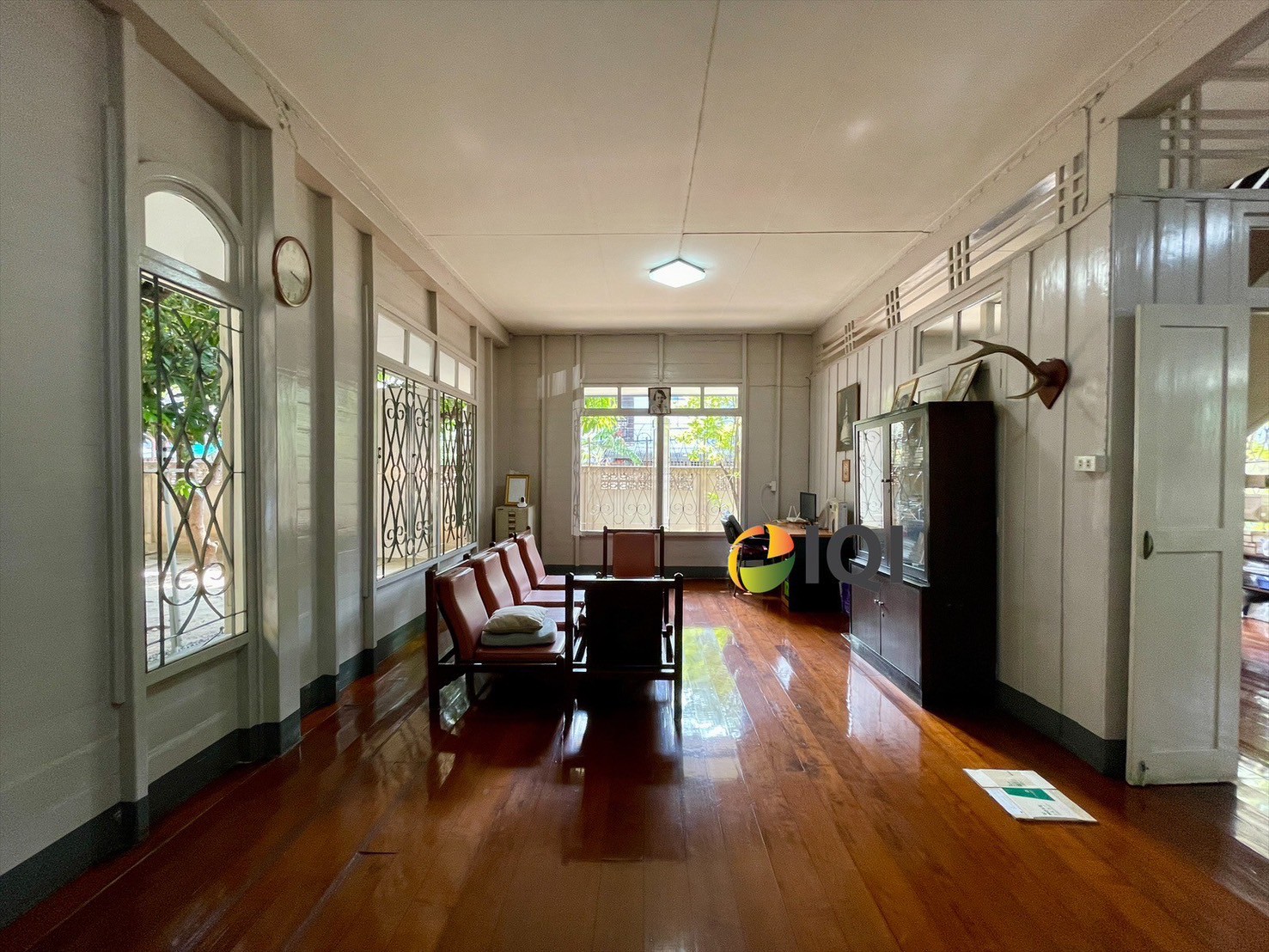 Land for sale wit building at Charoen Nakhon 78 image