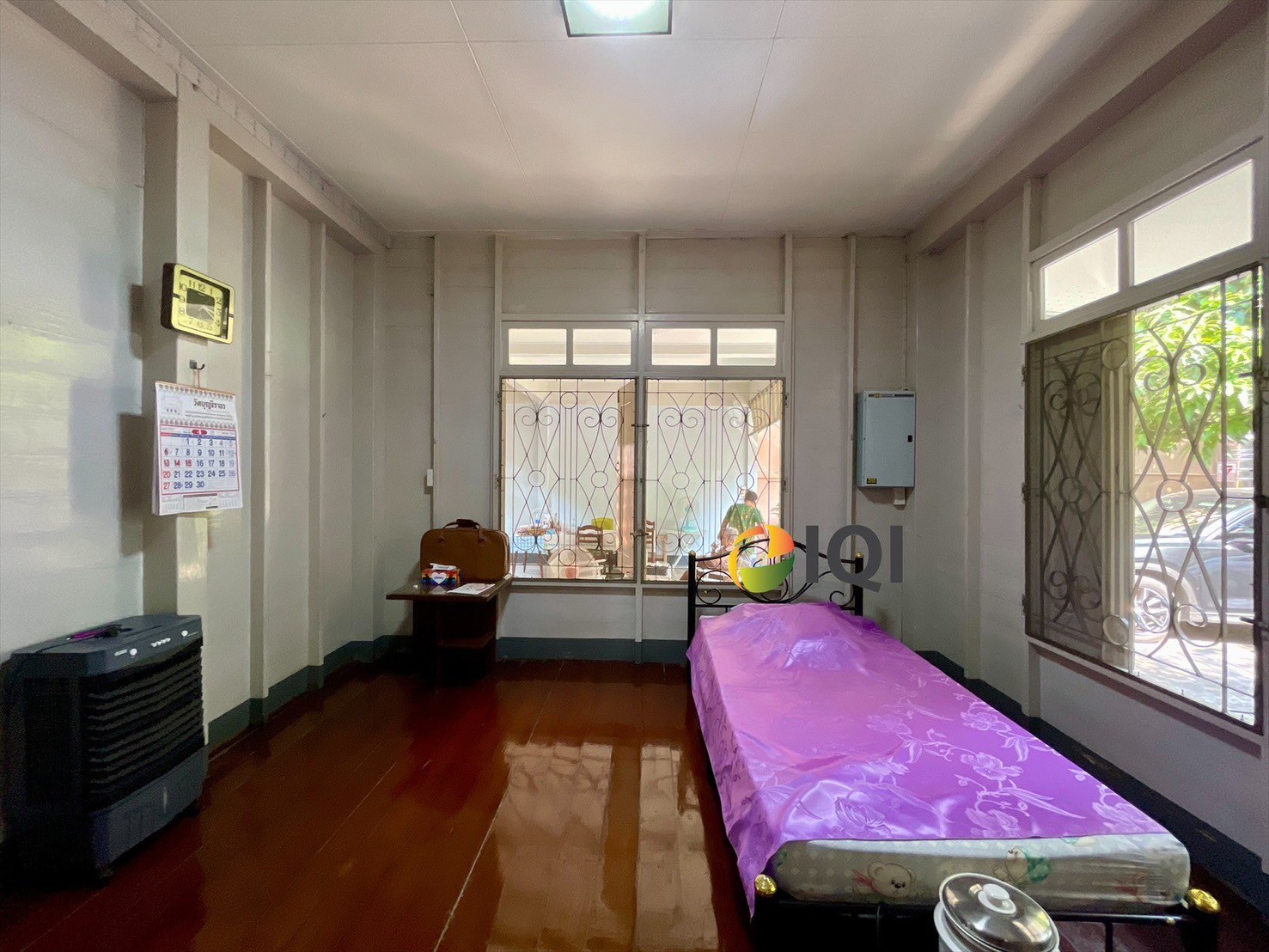 Land for sale wit building at Charoen Nakhon 78 image