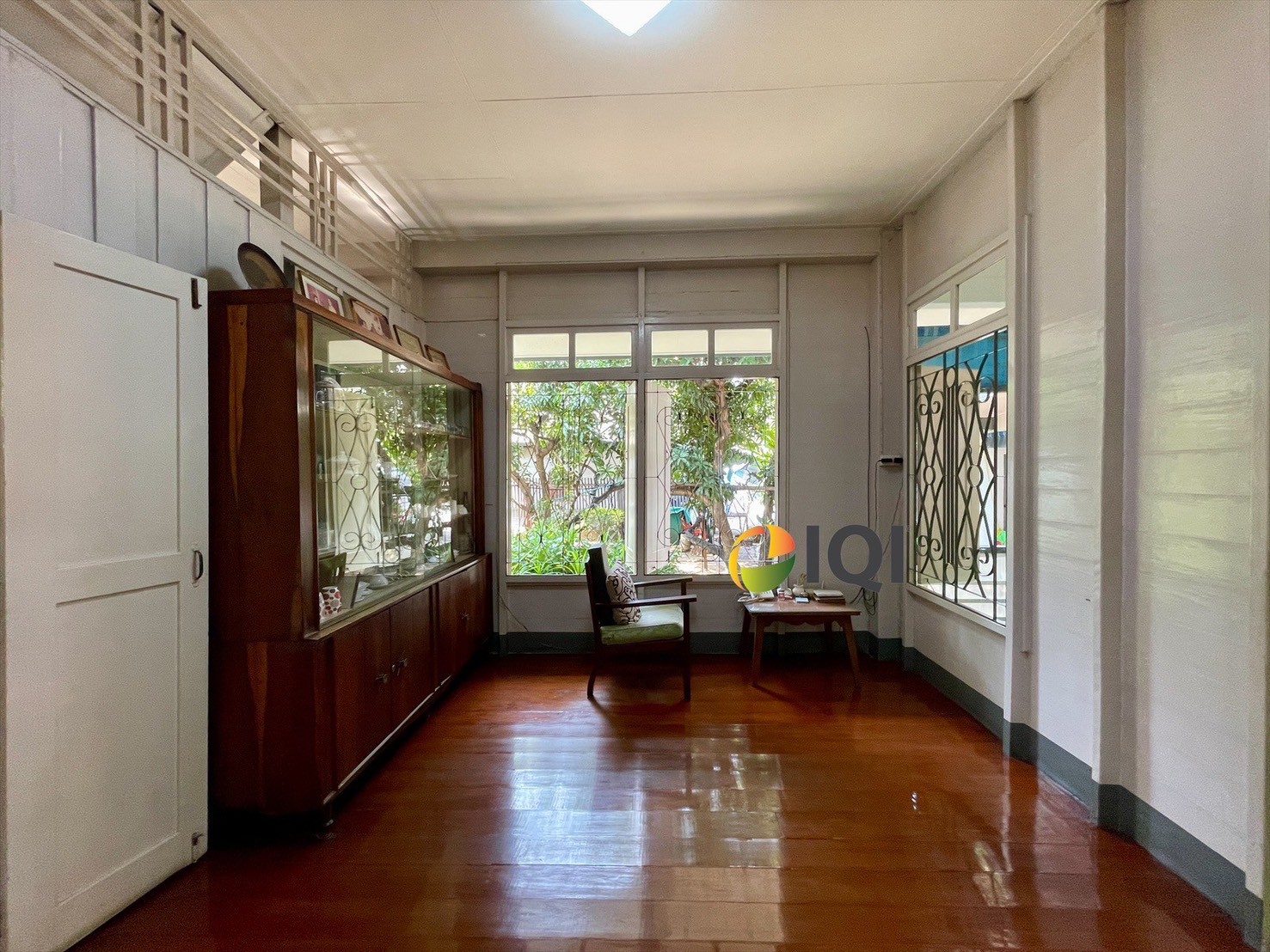 Land for sale wit building at Charoen Nakhon 78 image