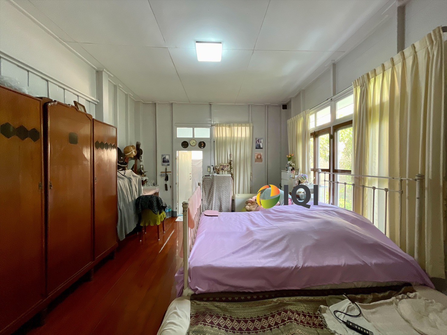 Land for sale wit building at Charoen Nakhon 78 image