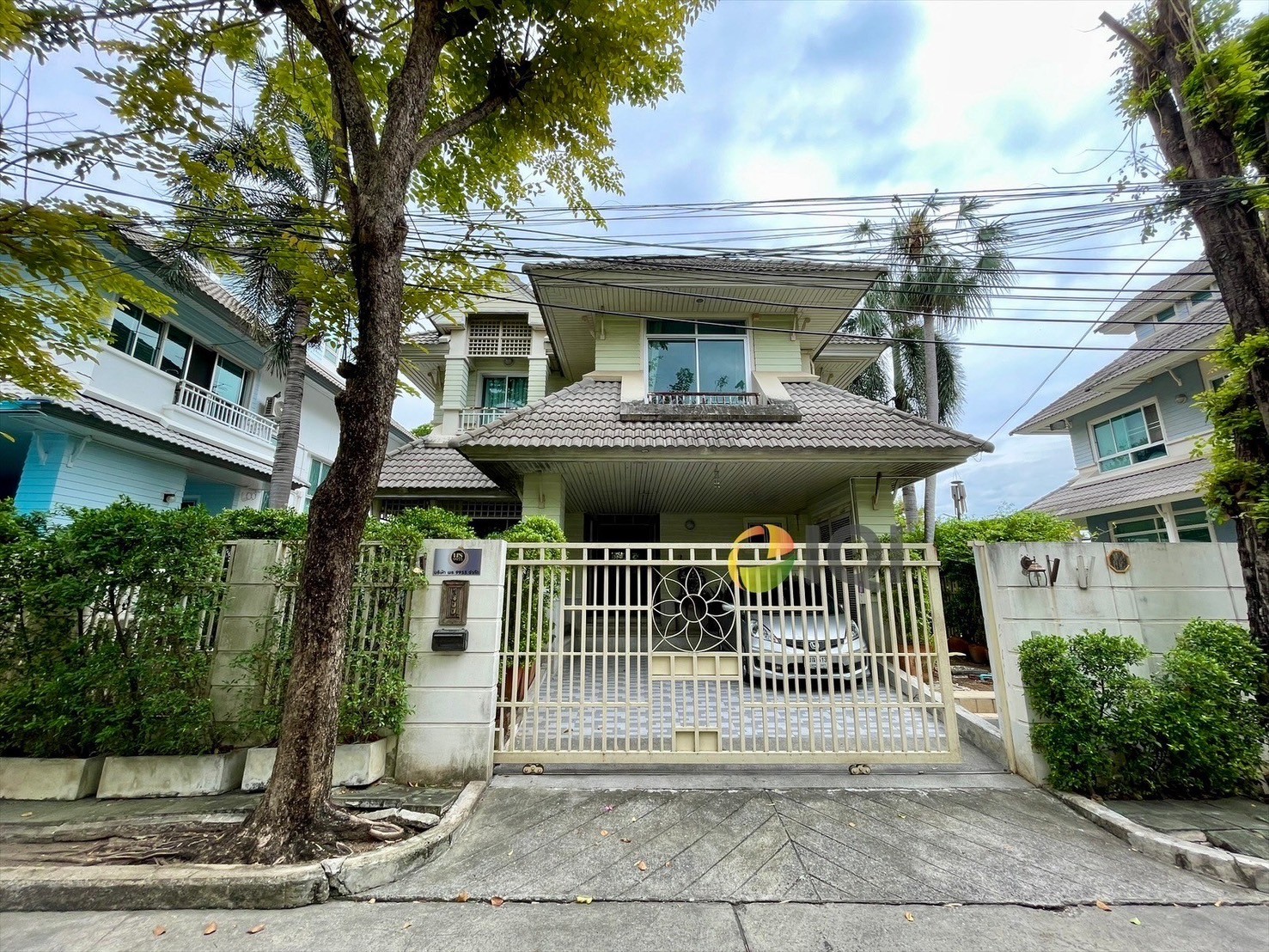 Single house for sale, 2 and a half storeys, Pronphailin Village, Sukhumvit Road 101/1, Soi Wachiratham Sathit image