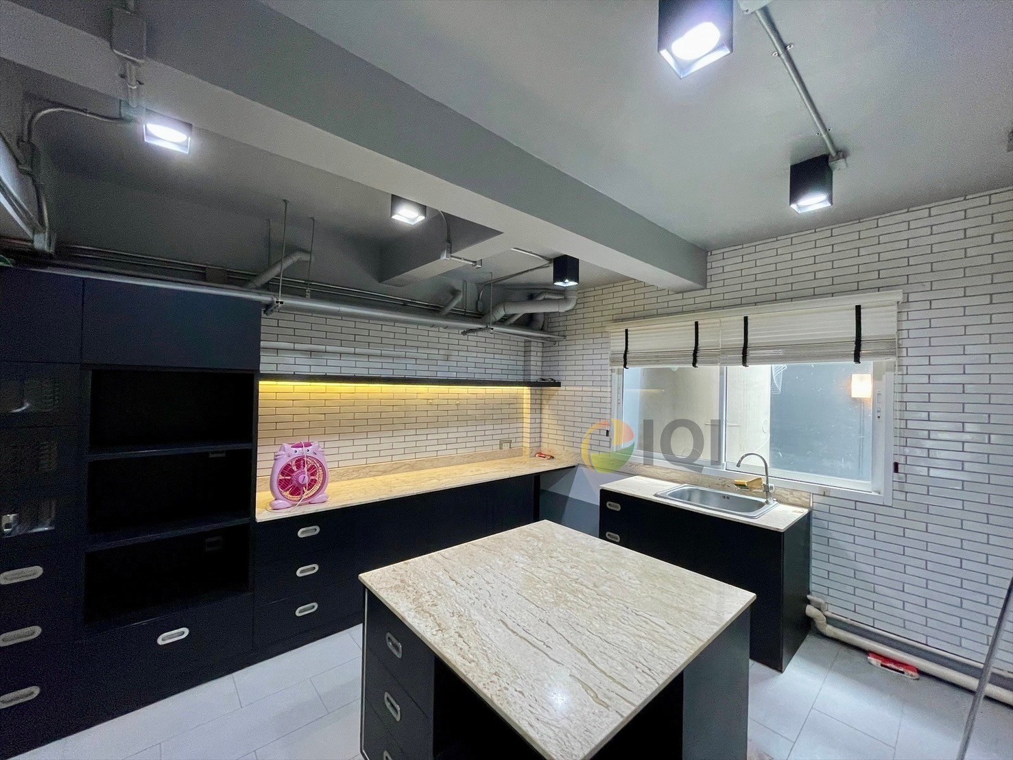 For sale Home office, 4 floors (3 floors + mezzanine), Soi Sukhumvit 101/1, Wachiratham Sathit Road 51 image