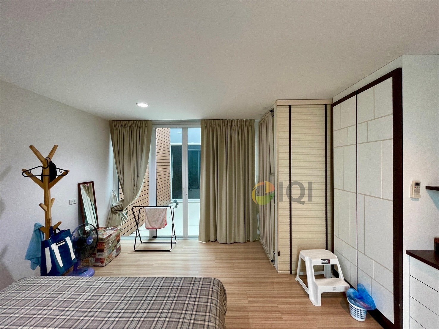 For sale Home office, 4 floors (3 floors + mezzanine), Soi Sukhumvit 101/1, Wachiratham Sathit Road 51 image