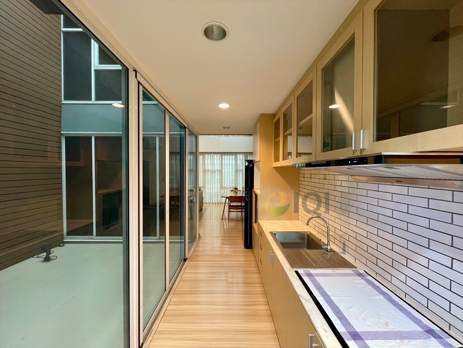 For sale Home office, 4 floors (3 floors + mezzanine), Soi Sukhumvit 101/1, Wachiratham Sathit Road 51 image