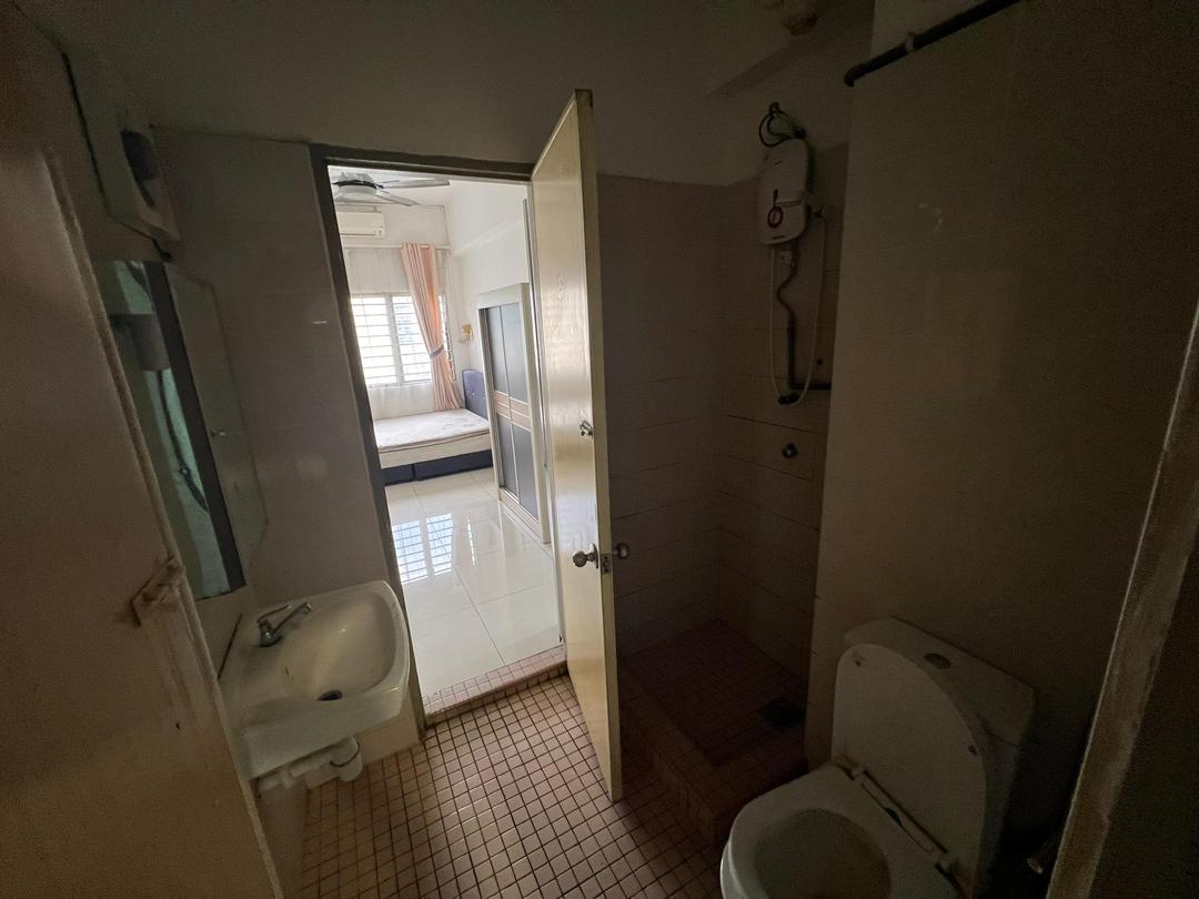 Menara Seputih image