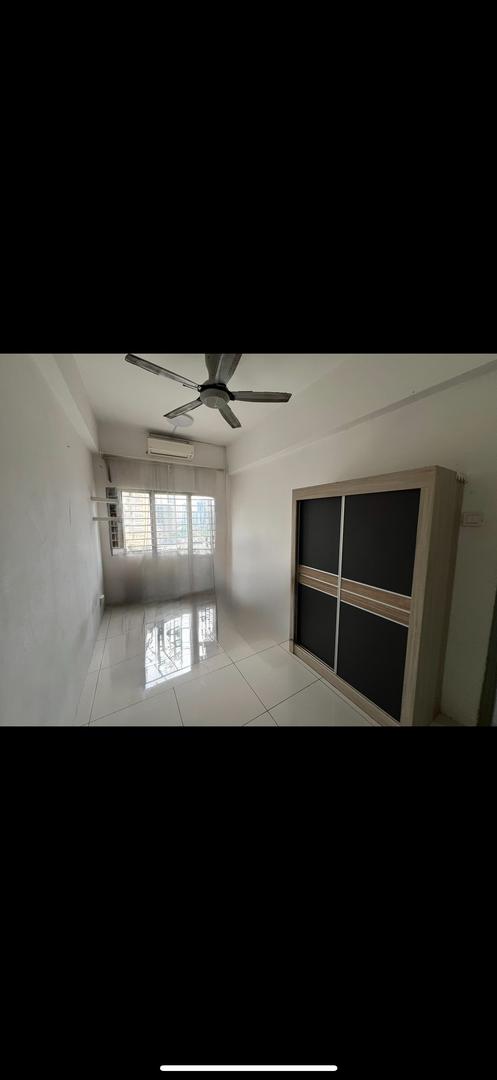 Menara Seputih image